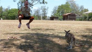 Photo avec un kangourou en Australie