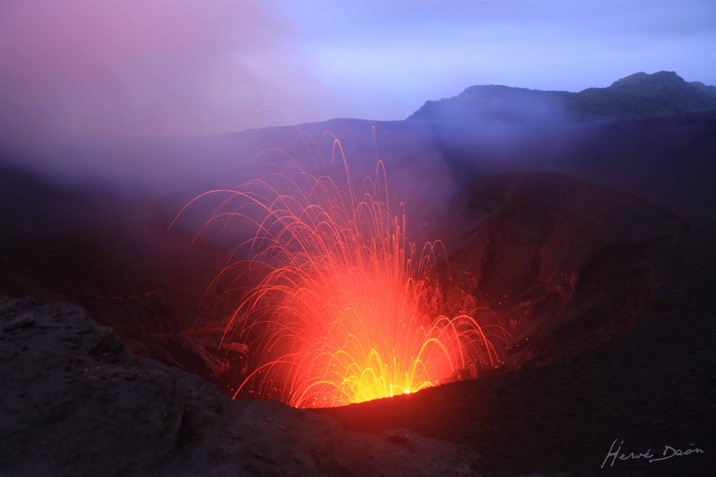 Volcan Mt Yasur sur l'ile de Tanna (Vanuatu)