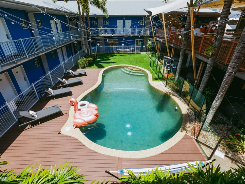 auberge cairns