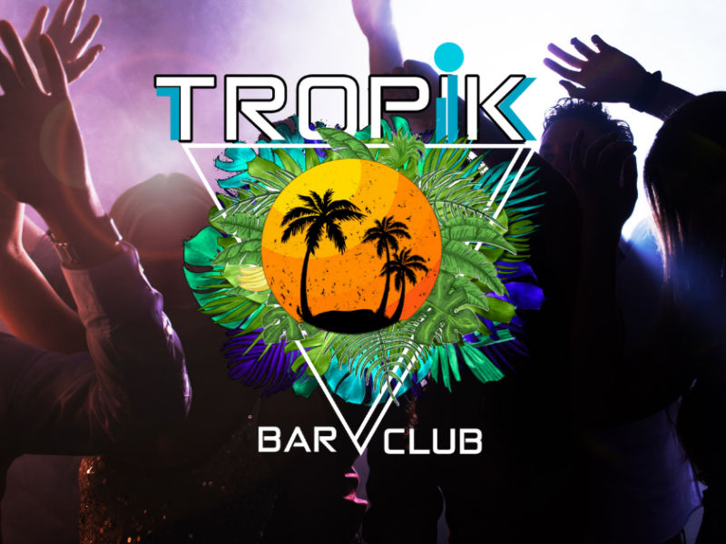 Logo du Tropik inséré au dessus d'une photo dans ce nightclubs de Nouvelle-Calédonie.