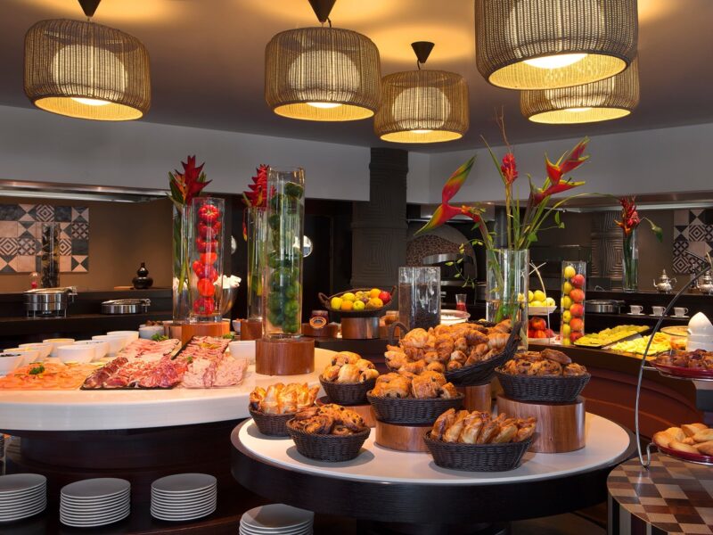 Photo du buffet du petit déjeuner du Reef, un des restaurant du Sheraton.