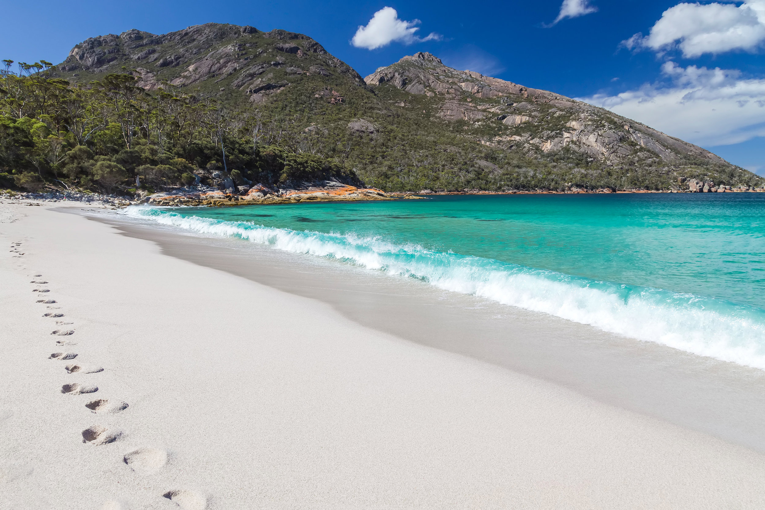 Wineglass Bay dans le parc national de Freycinet en Tasmanie