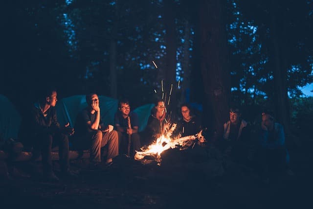 feu de camp lors d'un camping en Australie