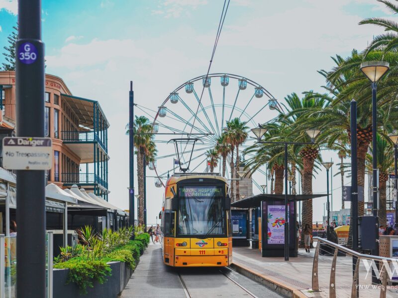 Commencer son PVT à Adelaide : Glenelg plage proche d'Adelaide en Australie