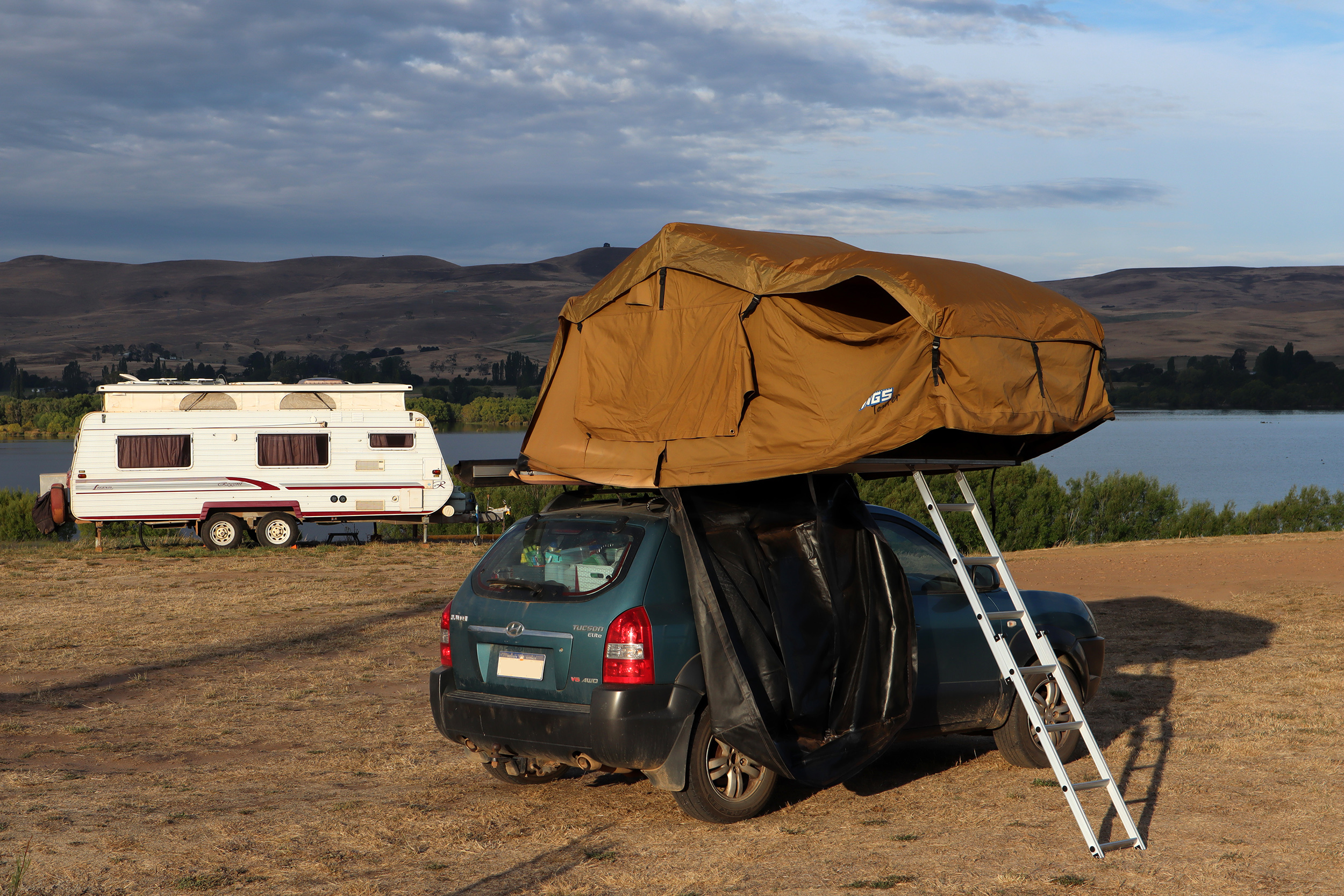 Avantages et inconvénients de dormir dans une tente de toit en Australie